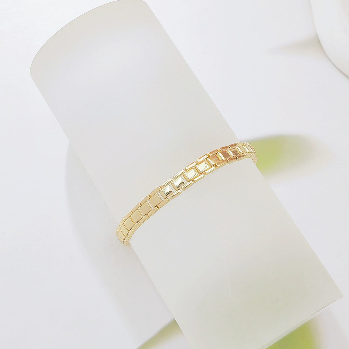 ✨ ¡50% DE DESCUENTO! 🔷 Pulsera de eslabones geométricos: minimalista, moderna y delicada. Perfecta para el día a día o como un toque sutil. Cómoda y versátil. 💫