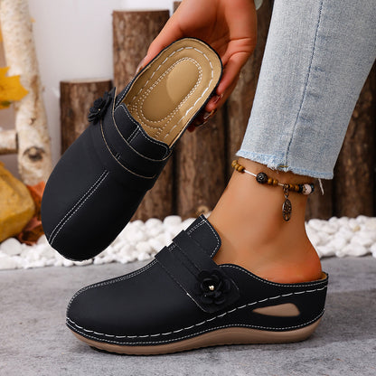 ✨🙌【Veľkosti 36-43】Dámske prémiové sandále na platforme z pravej kože, retro kvetinový vzor – módne a elegantné
