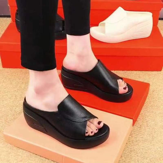 🔥👡【Αγοράστε 1 πάρτε 1 δωρεάν】【35-42】2025 Fashion γυναικεία σανδάλια από γνήσιο δέρμα Μαλακή σόλα Χοντρή σόλα