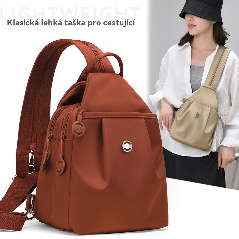 👜 Batoh a taška přes rameno s několika kapsami, které lze transformovat