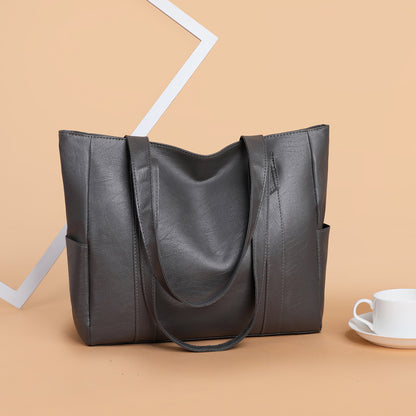 Novinka! Velká dámská kabelka z měkké kůže 👛 Elegantní, všestranná a SKVĚLÁ cena -50%!