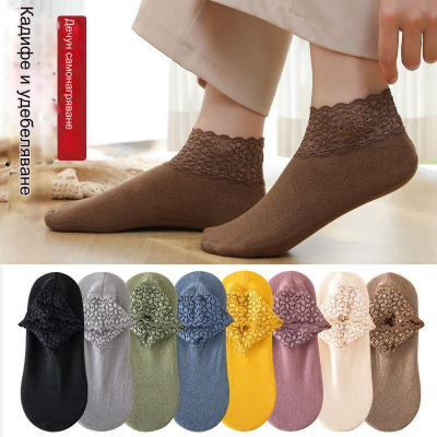 🥰🧦【8 чифта】Ежедневни дантелени спортни чорапи против миризма и абсорбиращи потта